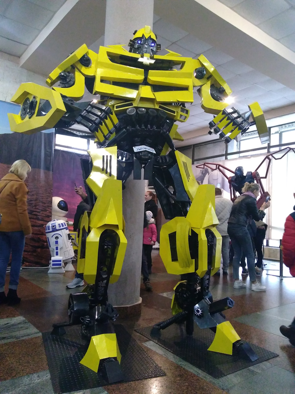 Виставка трансформерів, музей космонавтики, перша 1000))) 2