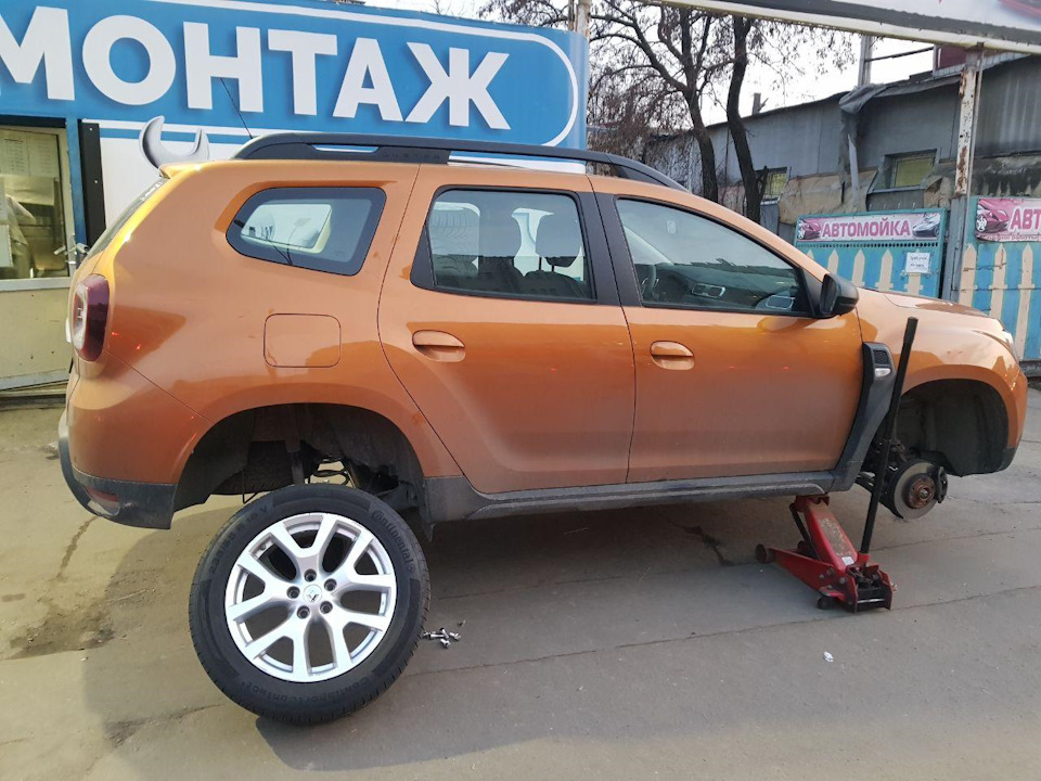 Duster 2G (235 55 R18) 2