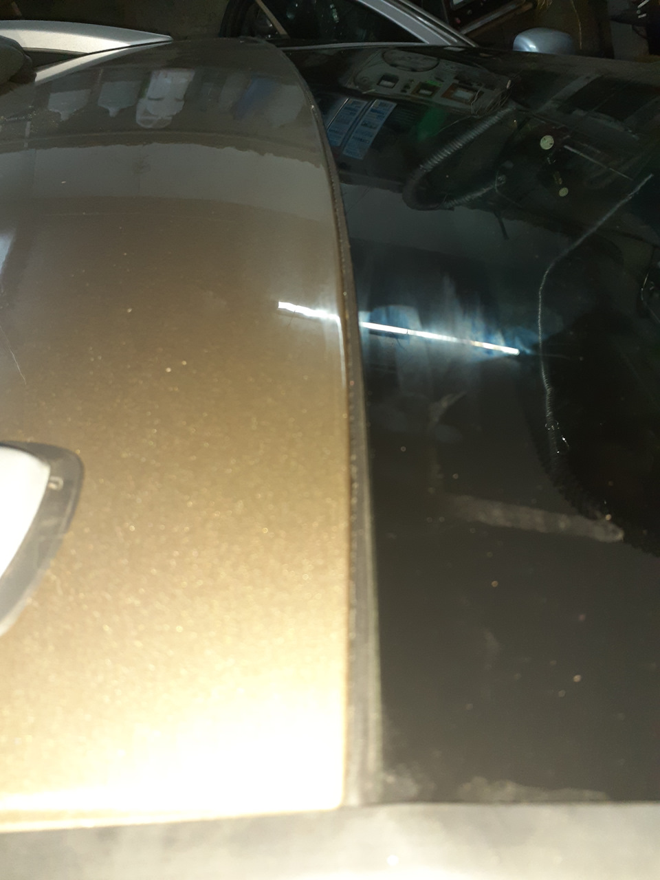 D-подібний профіль у щілину над лобовим склом Renault Duster (2G) 3