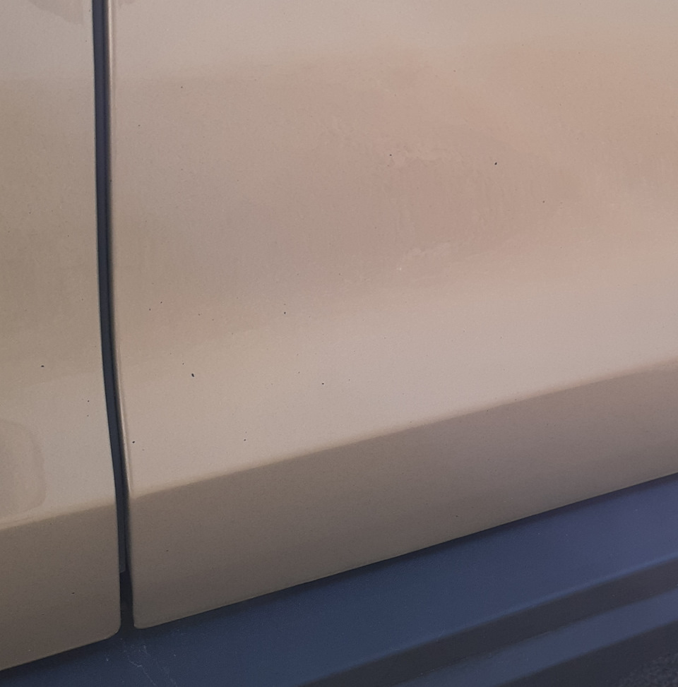 Renault Duster колір HNP. Чим відтерти гудрон із дверей? 3