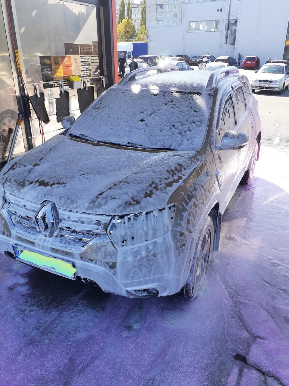 Захист фар головного світла та протитуманок Renault Duster (2G) полімером SunTek PPF 2