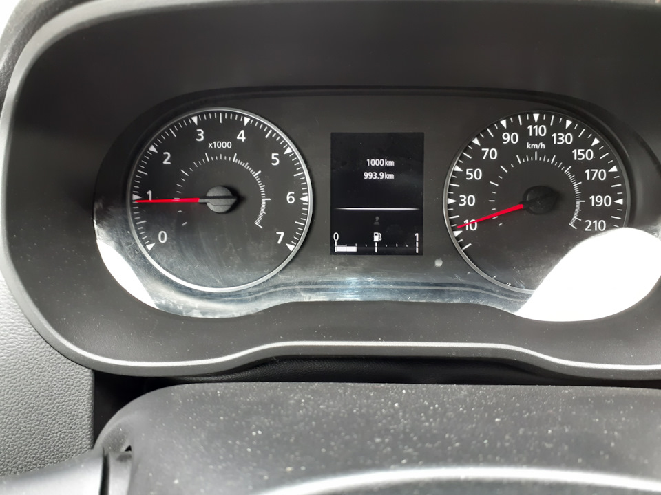 Зависли показання палива після заправки заглушеного Renault Duster (2G) 1