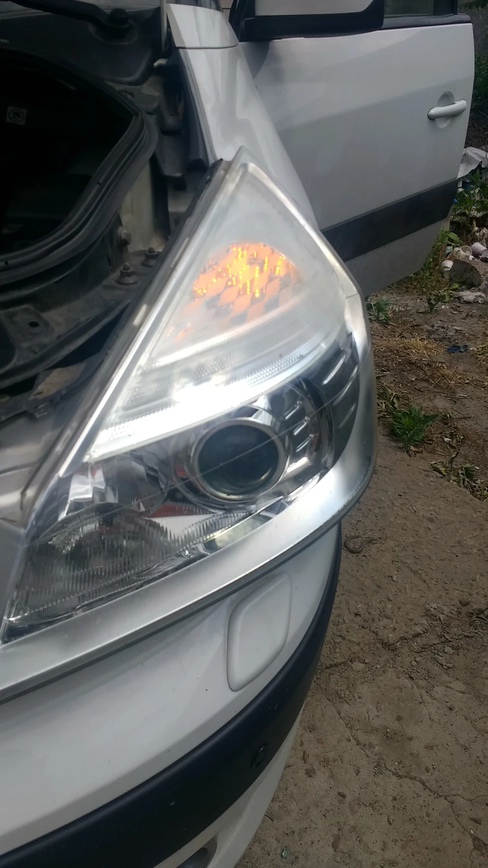 Встановив LED лампи - часто моргають поворотники. Хто як вирішив?