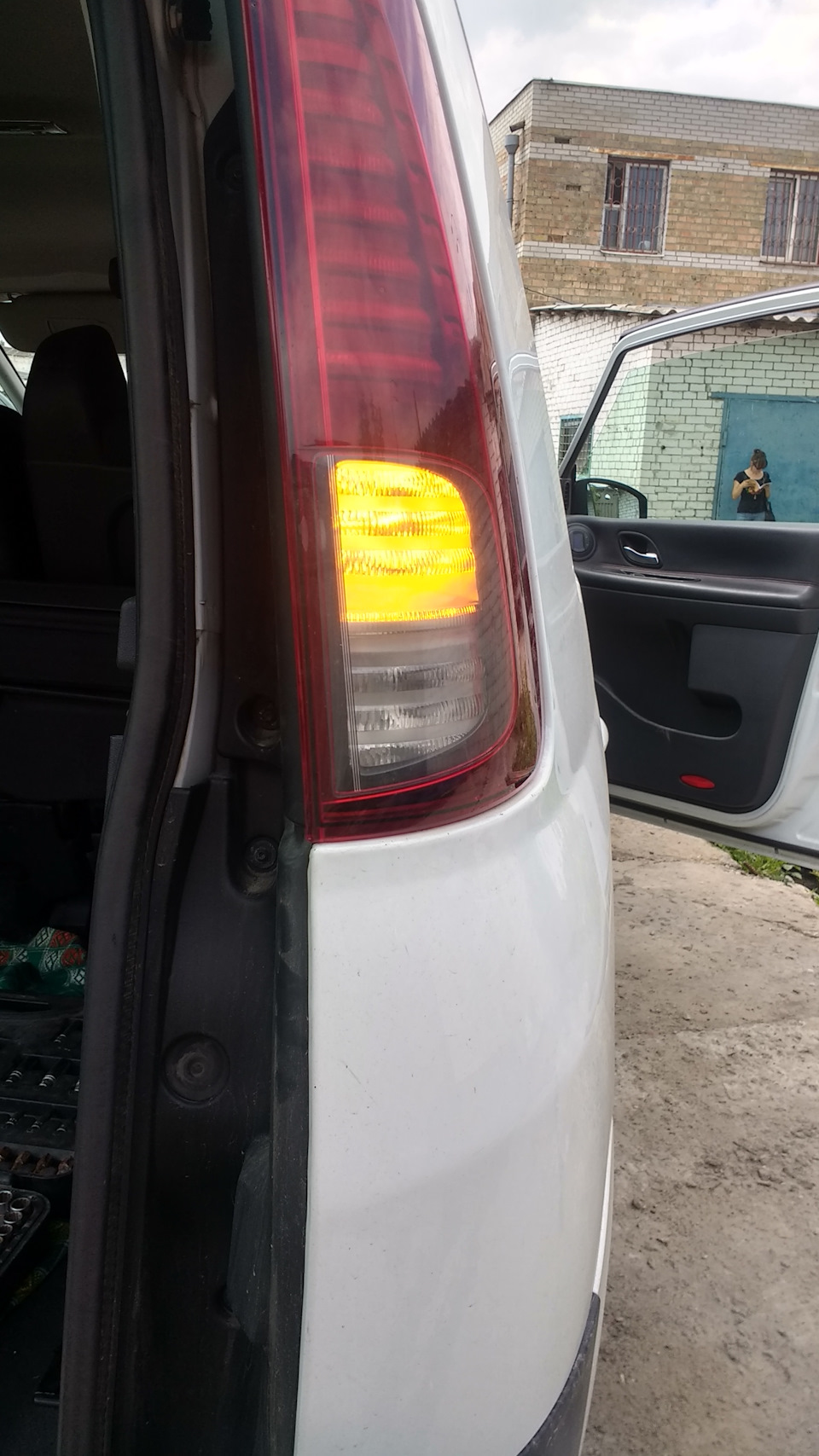 Встановив LED лампи - часто моргають поворотники. Хто як вирішив? 2