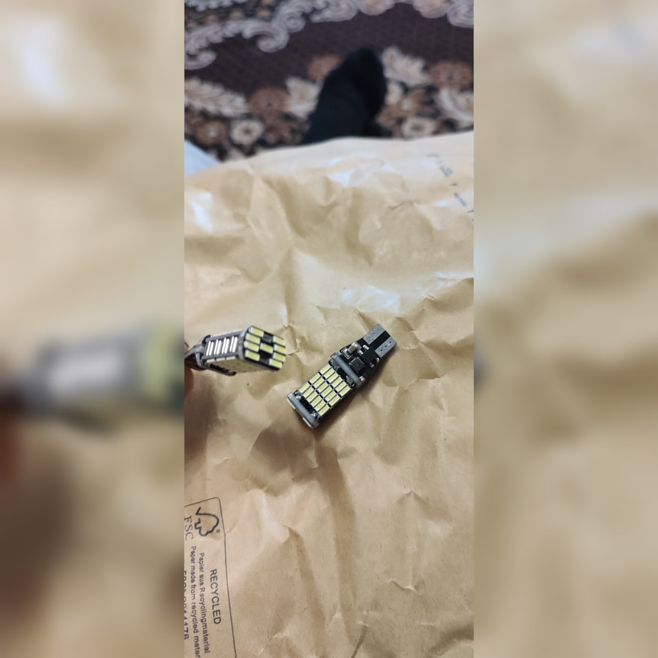 Заміна ламп заднього ходу 3
