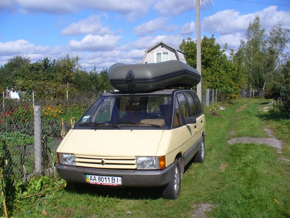 човен