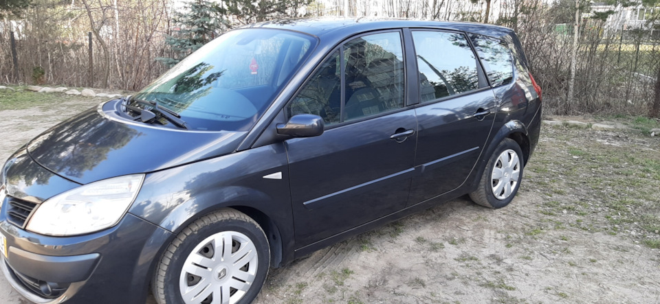 Продам 2007 рік. 1.9 dci автомат. 2
