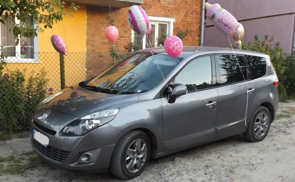 It's a girl! 1
