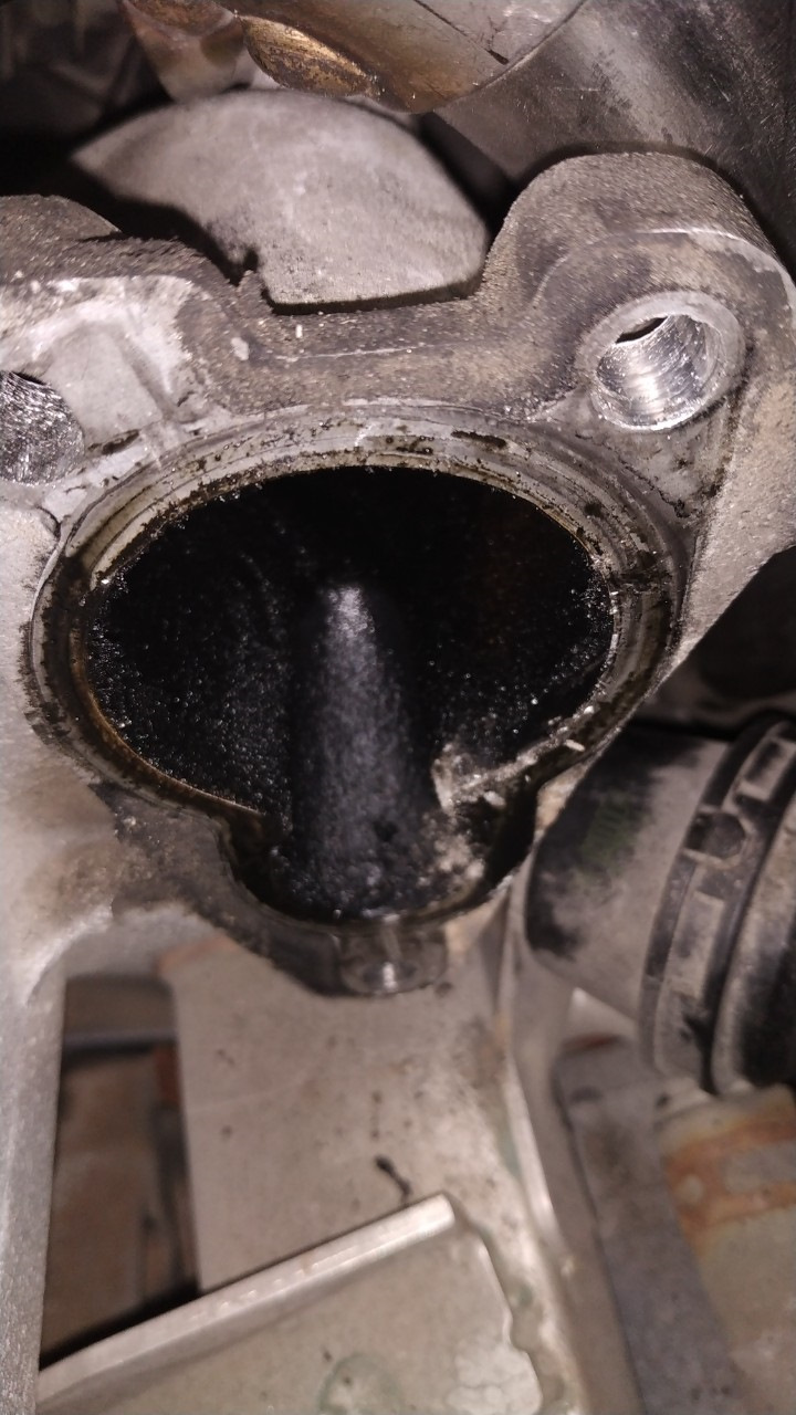 Чистка EGR 2.0 dci M9R 3