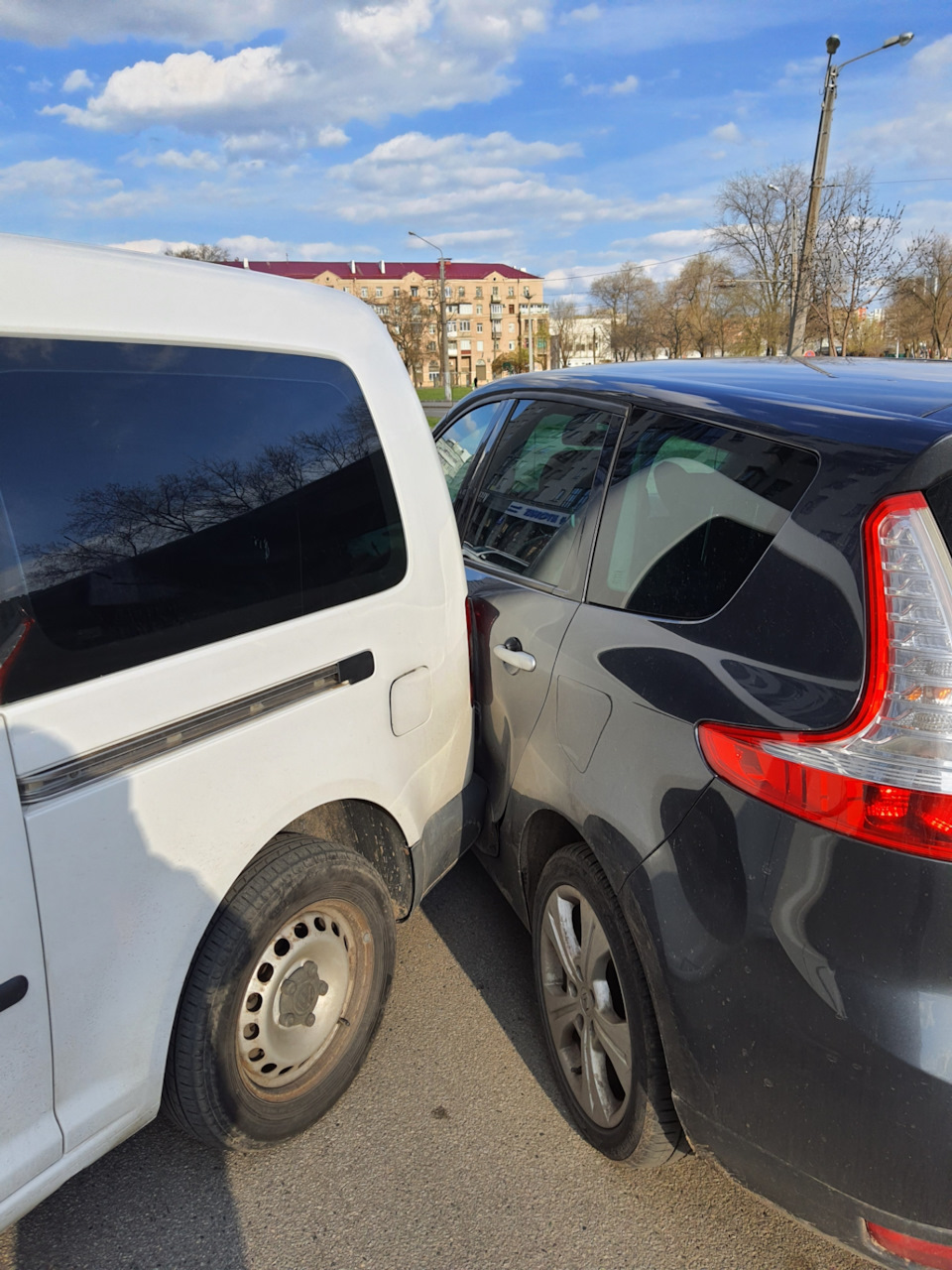 Неприємне дтп( Питання щодо термінів звернення до страхової ) 3