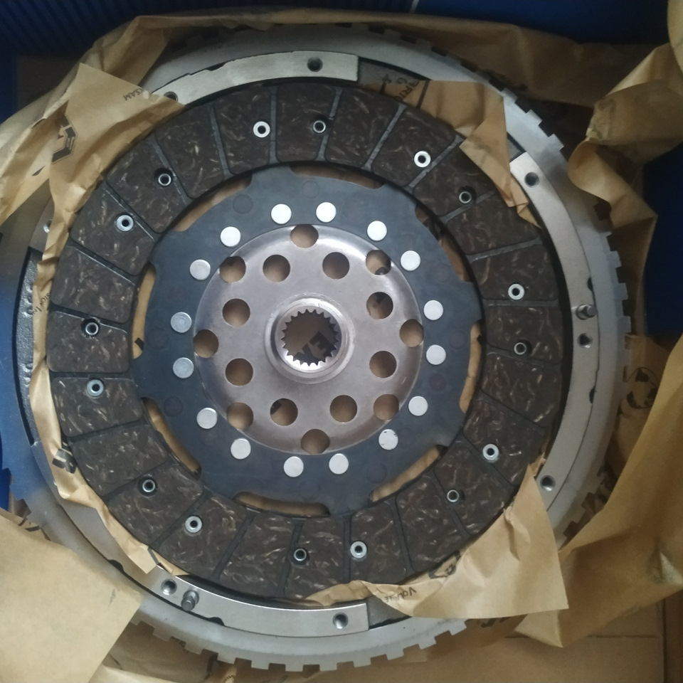 Дивимося комплект зчеплення SACHS 2290601143 4