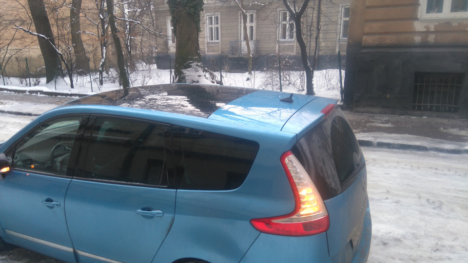 Плавник замість антени 3