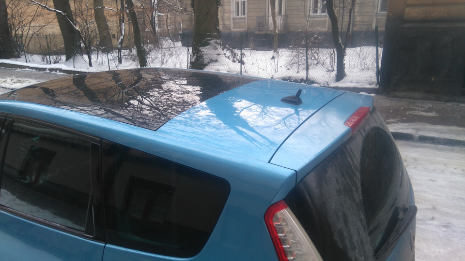 Плавник замість антени 4