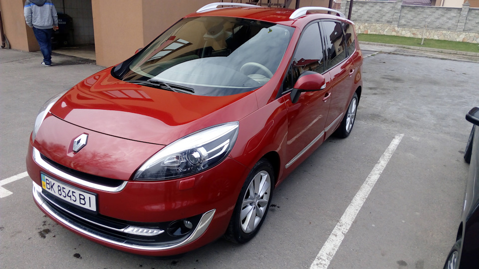 Тонування Renault Grand Scenic Energy Privilege Bose 2