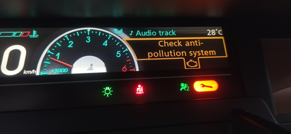 STOP Engine failure hazard) 3