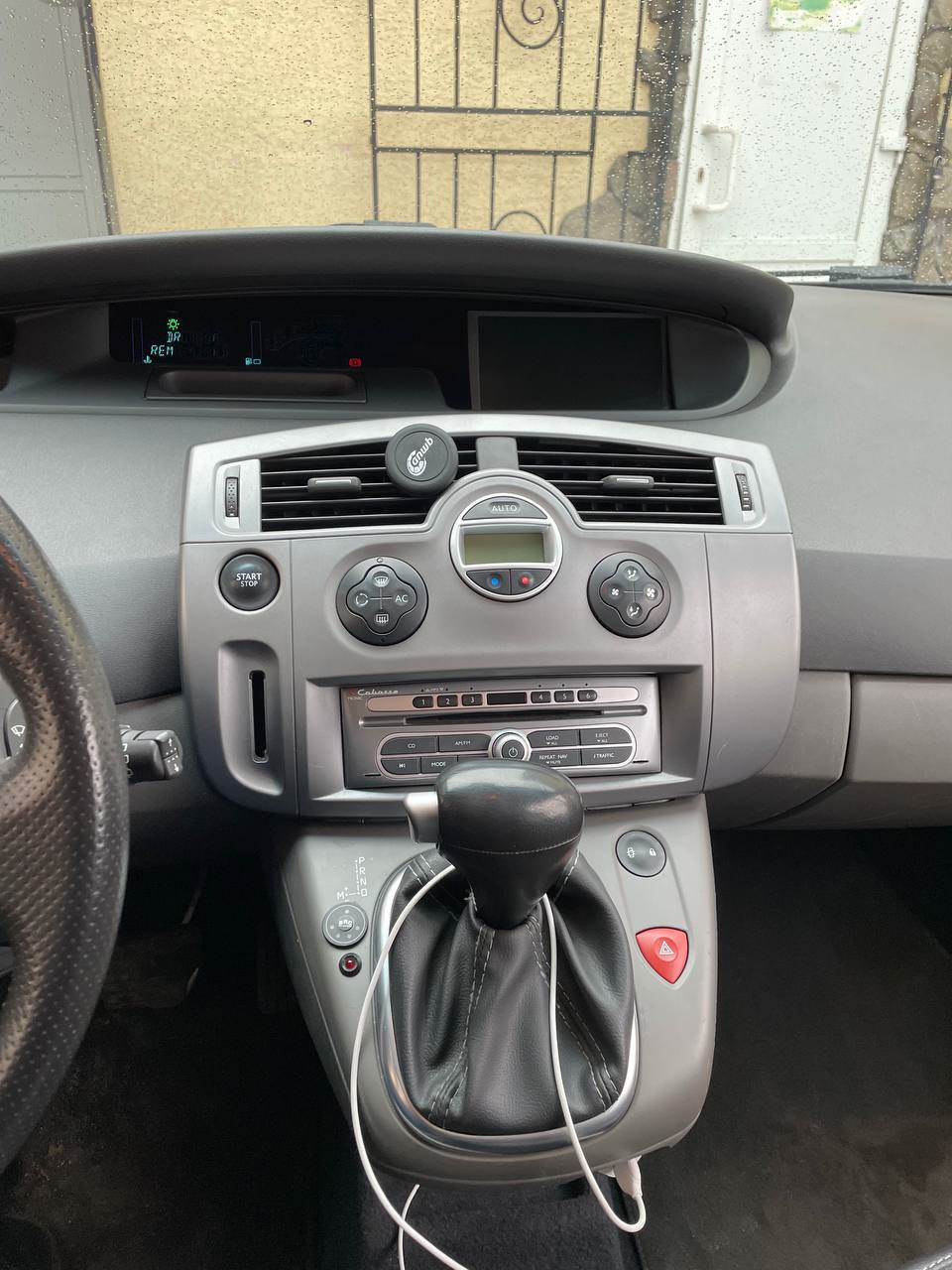 Не працює магнітола Cabasse Renault 2