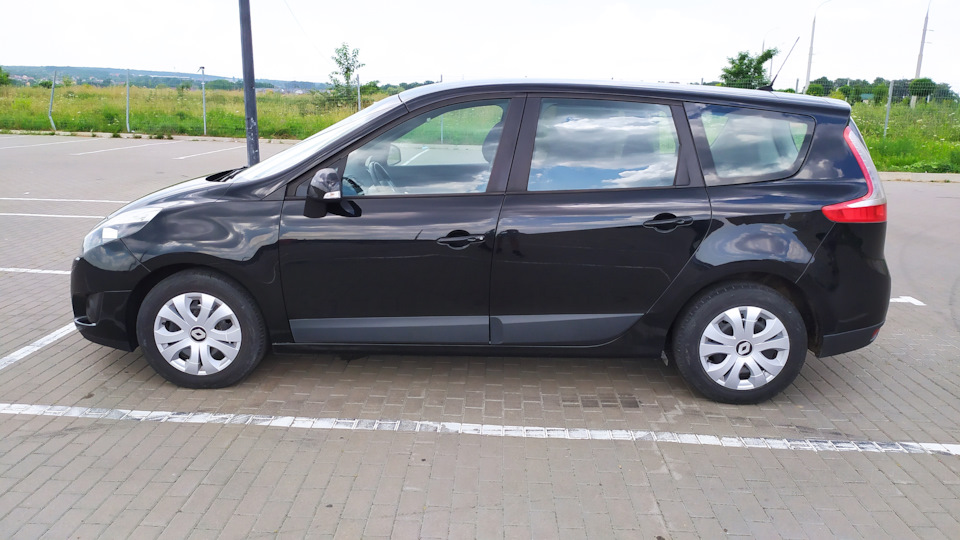 Огляд Renault Grand Scenic 3 5