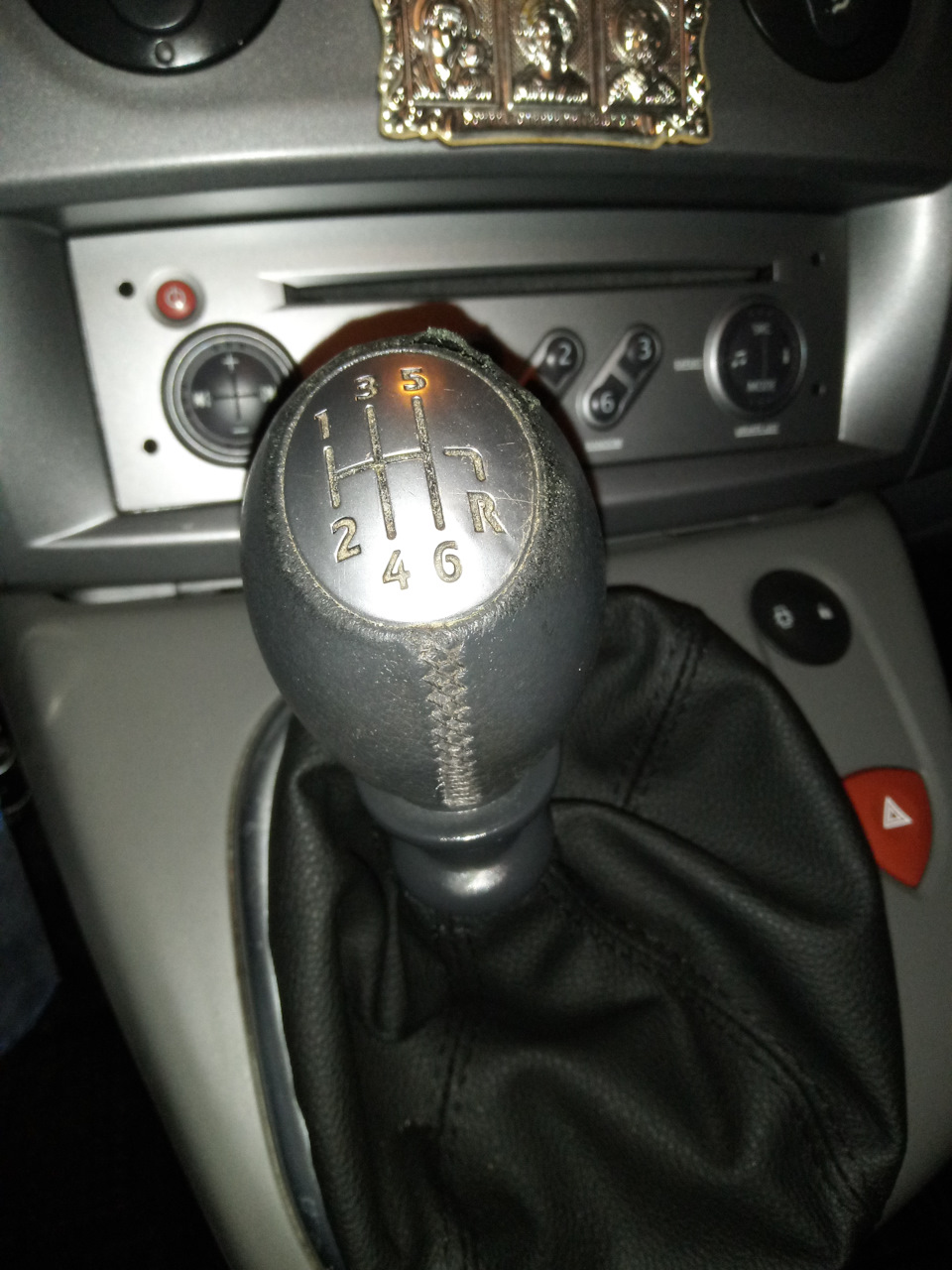 Ручка КПП 1