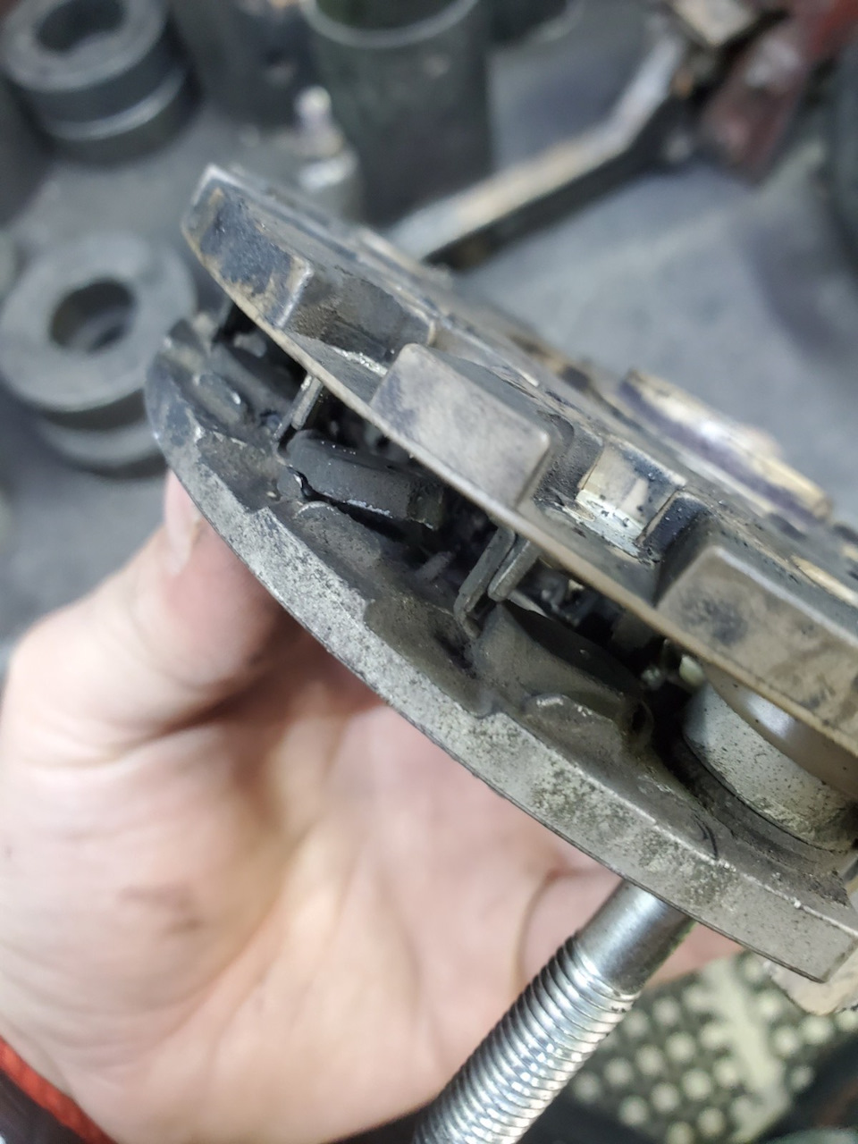 Help! ГЕНА димить і не заряджає. 1