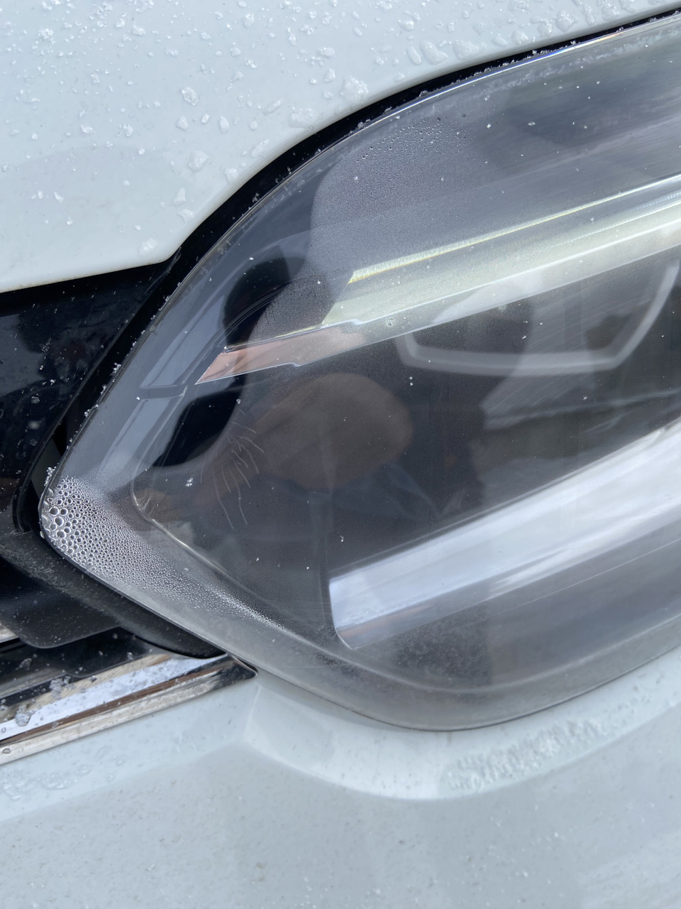 Потіють фари LED 4