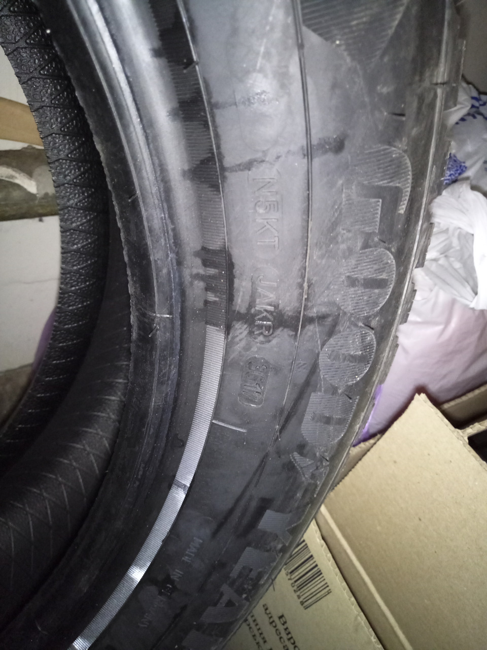 Goodyear UltraGrip Ice Arctic SUV 215/60 R17 100T (шип) 1