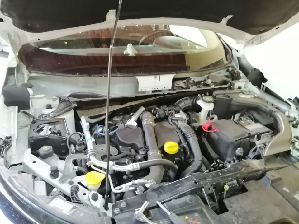 Заміна датчика температури вихлопних газів на Kadjar 2