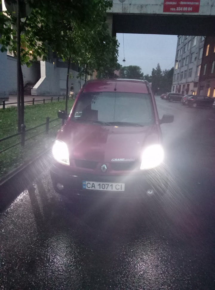 Нехай буде світло! Установка LED ламп у фари головного світла замість звичайних галогенок + багато фото 1