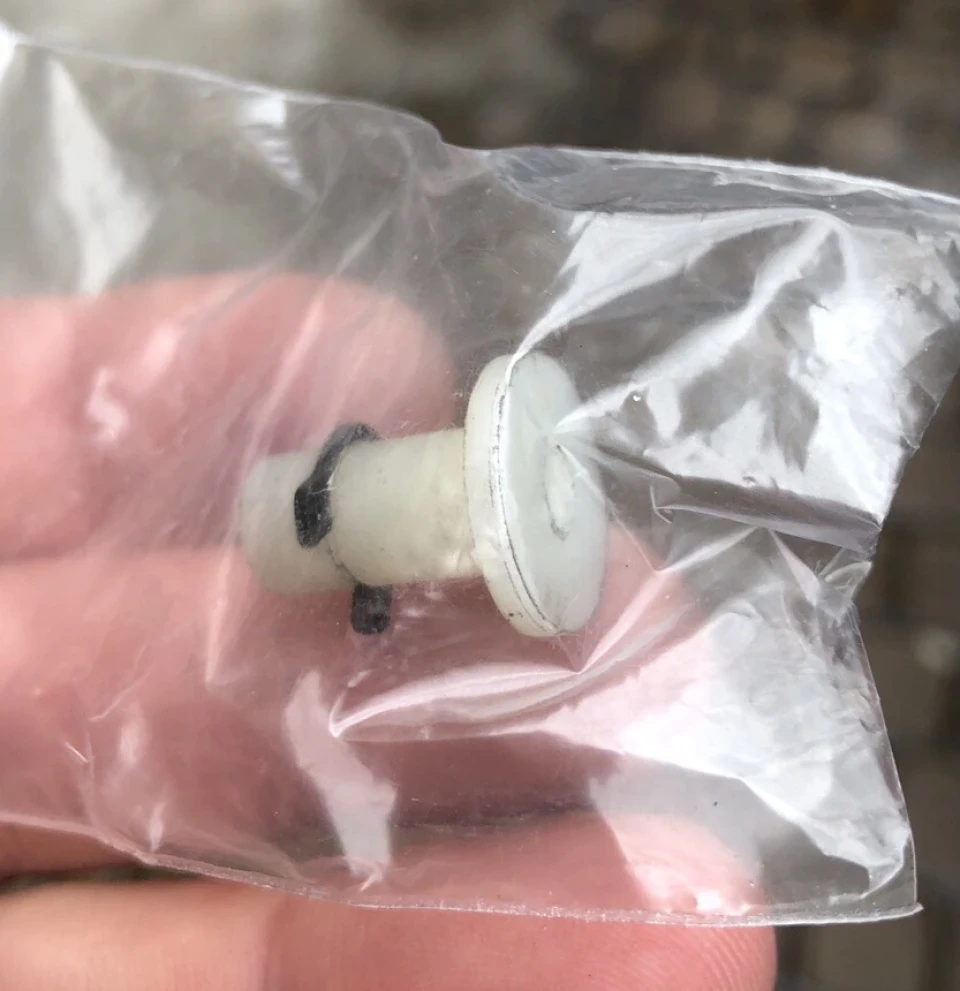Скрип педалі зчеплення (звук жигуль)