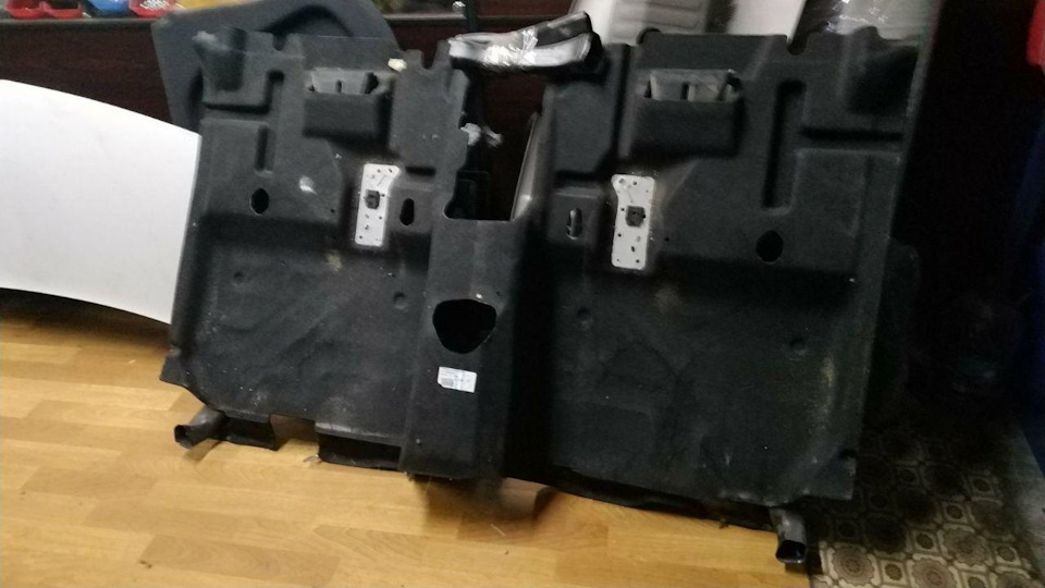 Нова підлога з повітропроводами для задніх пасажирів 4
