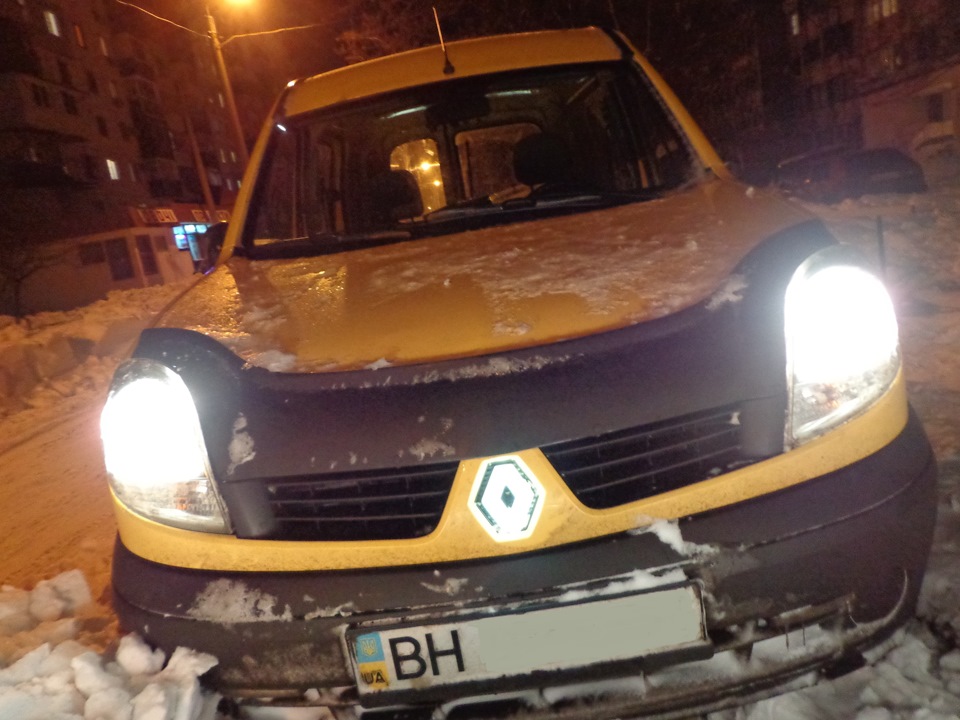 Новий логотип Renault 4D 2