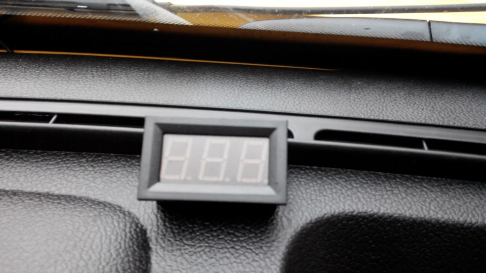 Вольтметр 1