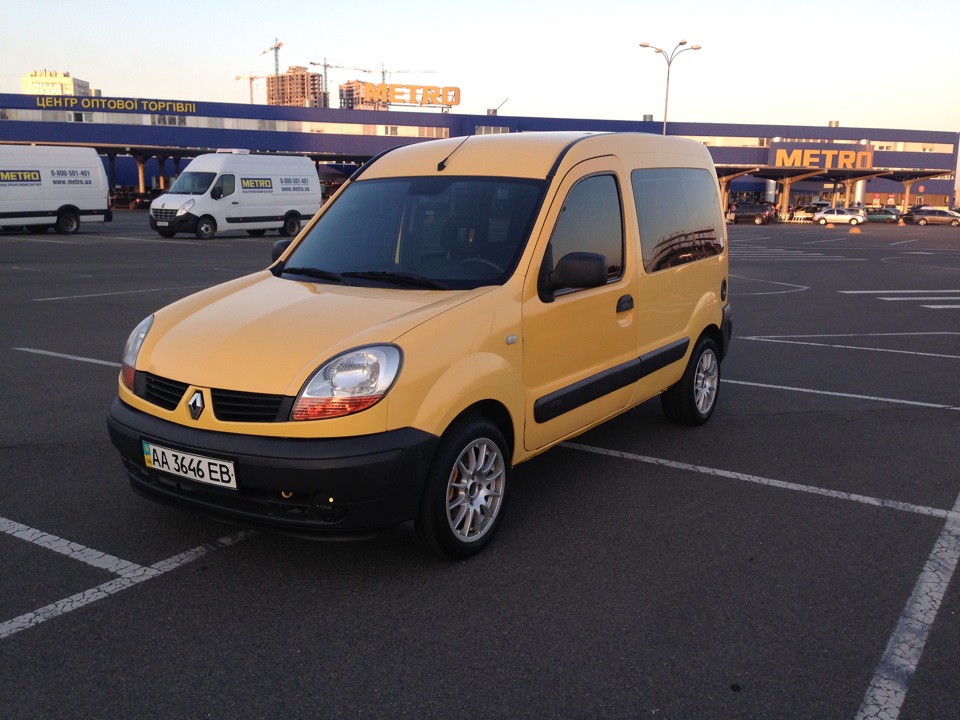 Продаю kangoo 1