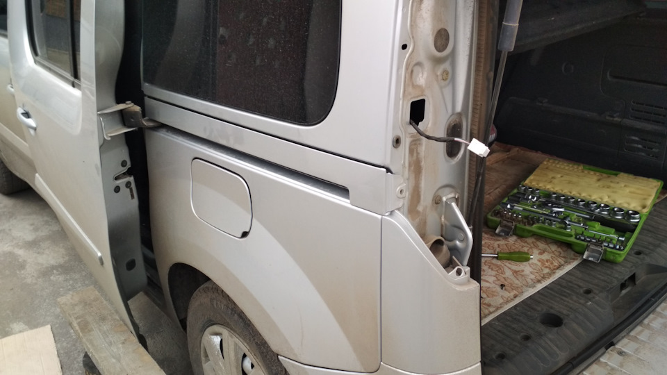 Роліки зсувних дверей Renault Kangoo (finish) 1