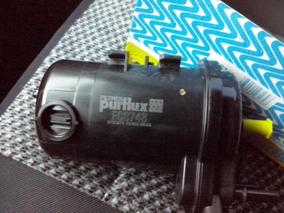 Паливний FCS748 Purflux 1