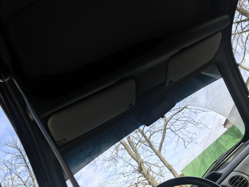 Полиця Renault Kangoo 4