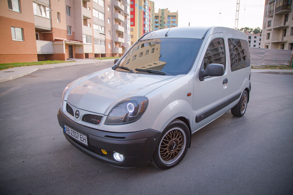 Renault Kangoo vs Nissan cubistar частина 2 1