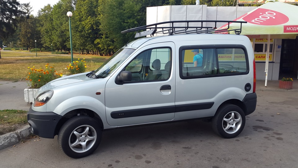 Kangoo 4x4 1.9dci Black Edition)) 1