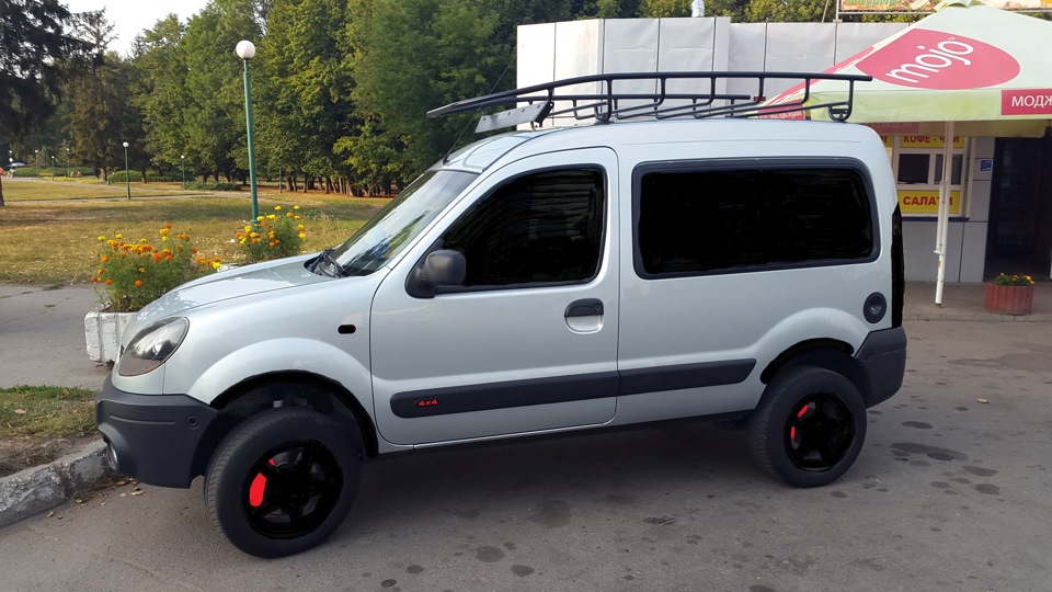 Kangoo 4x4 1.9dci Black Edition)) 2