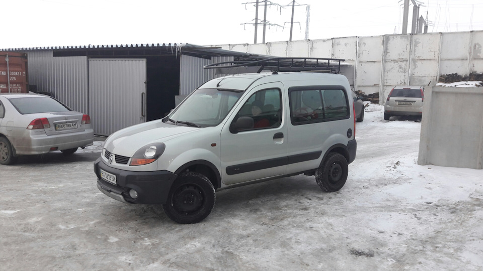 Накладки на арки Renault Kangoo встановлені! 5