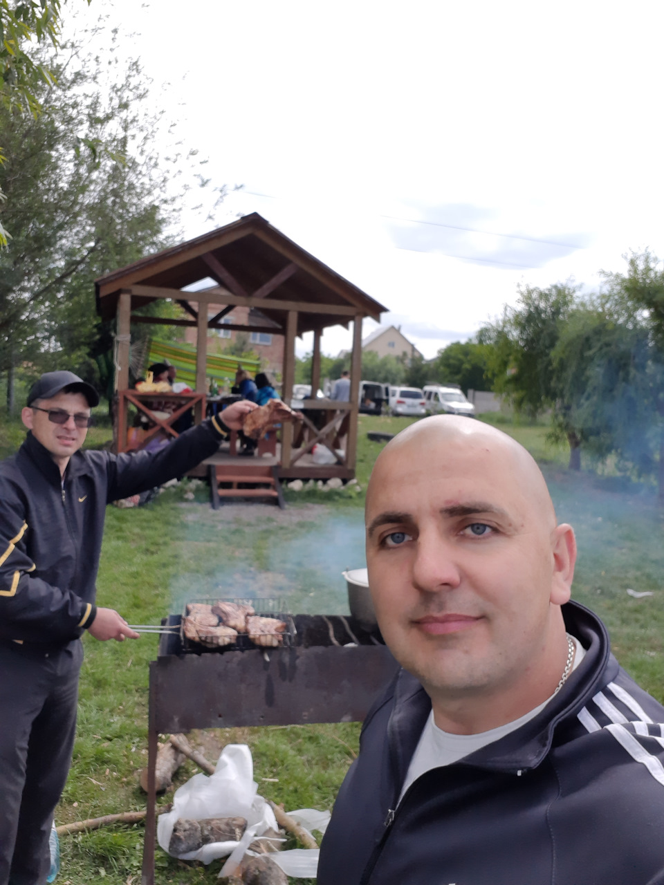 Шашлички + стейки + юшка + печена щука + торт = днюха дуга! 3