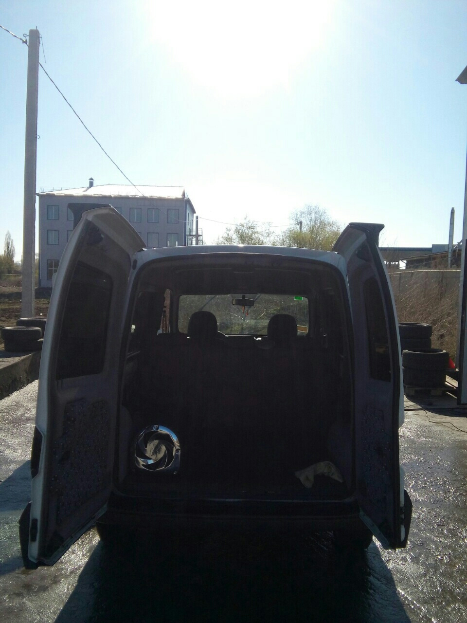 Tuning Renault Kangoo 5.спойлер готовий ... 1