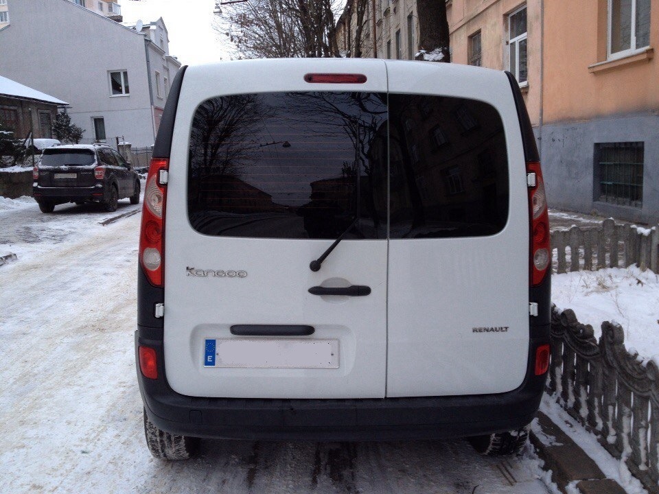 Lavada nueva Kangoo (Мийка нового Kangoo) 4
