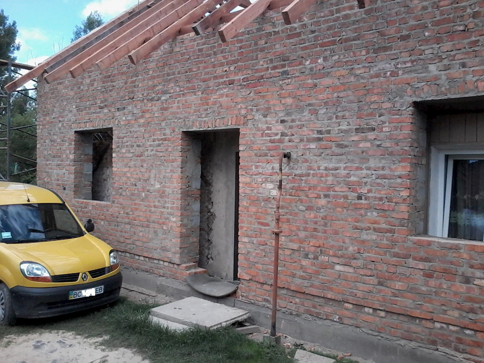 Фото на будові 3