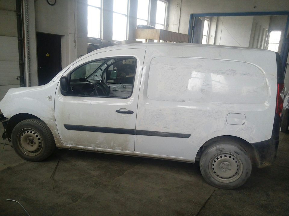 Кому дешеве Kangoo 4