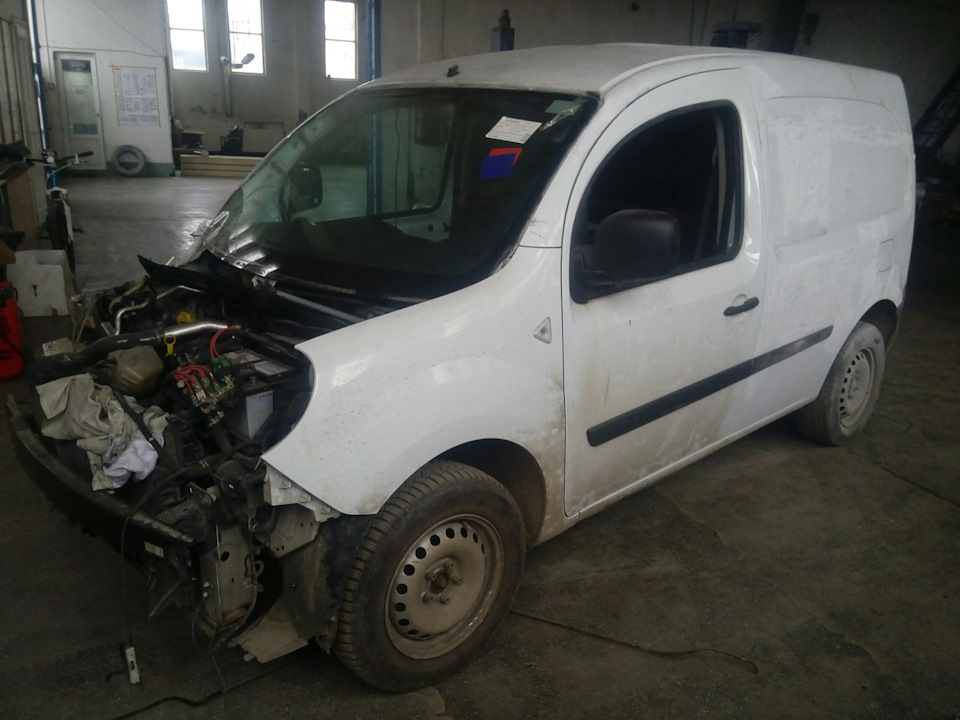 Кому дешеве Kangoo 5