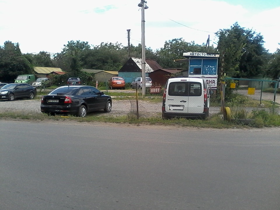 ДТП на стоянці 1