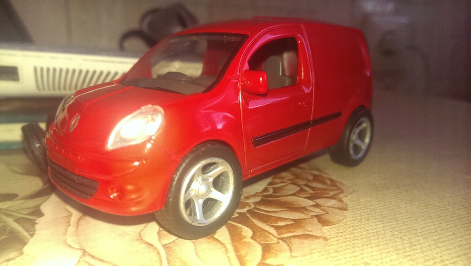 Кенго-токсикоз або в топку стокові колеса? HOT WHEELS Kangoo 1/43 5