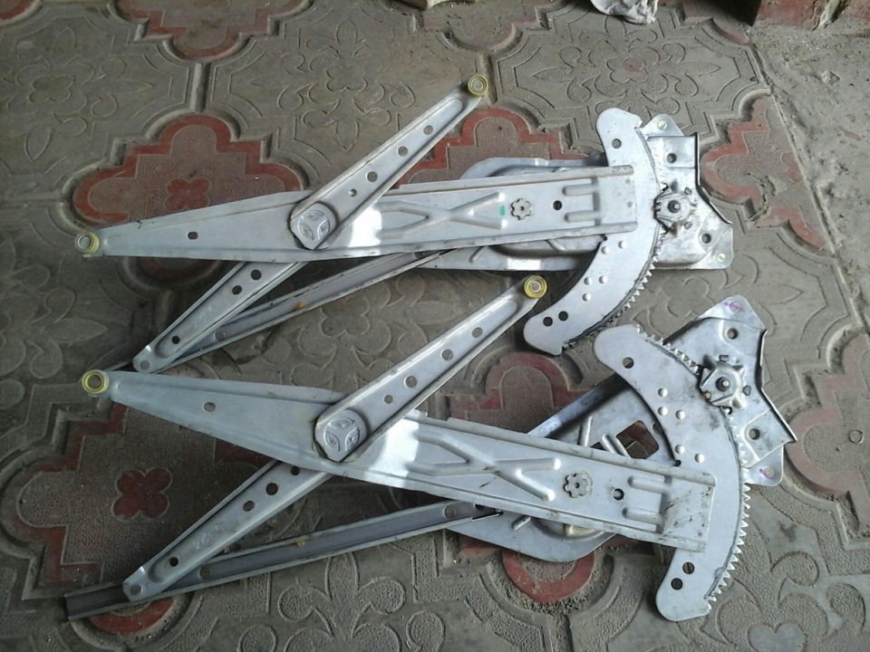 Продам Стіклопідйомники 3
