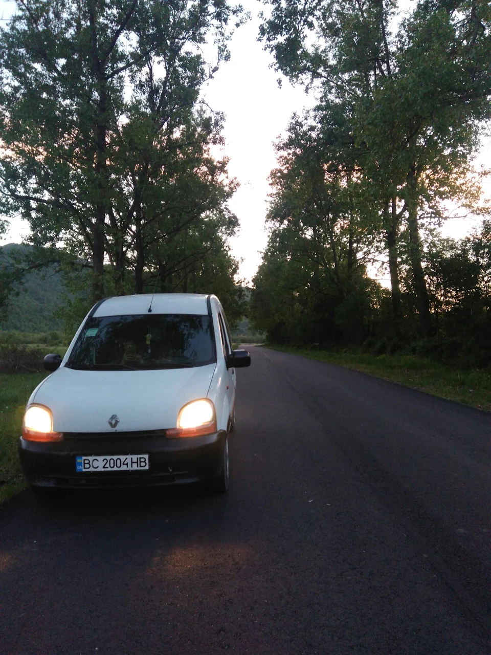 Покатухи за місцевими пам'ятками (Тустань)