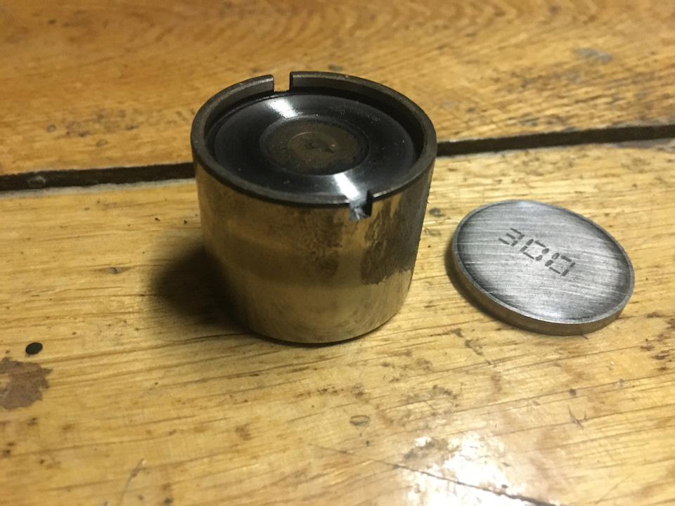 Регулювання клапанів двигун К9К 1,5 dci 60 1